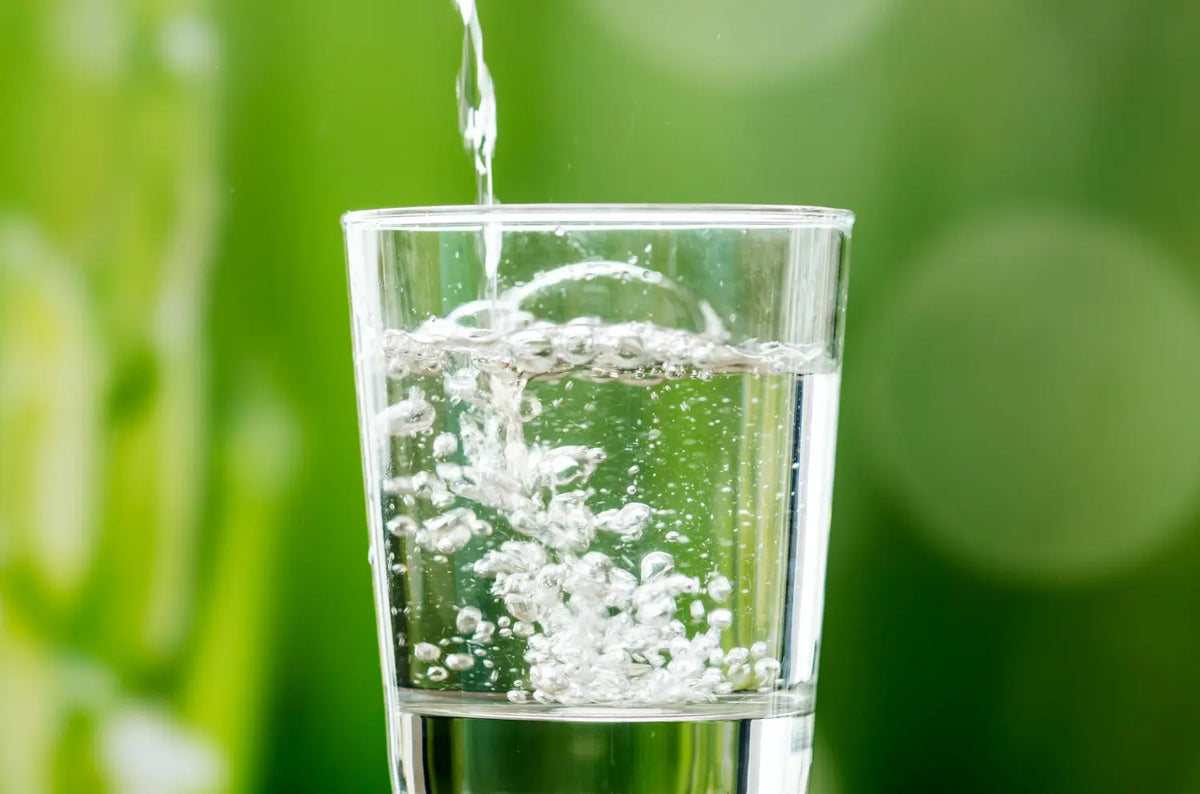 Alkalisch water: wat is het en is het gezond?